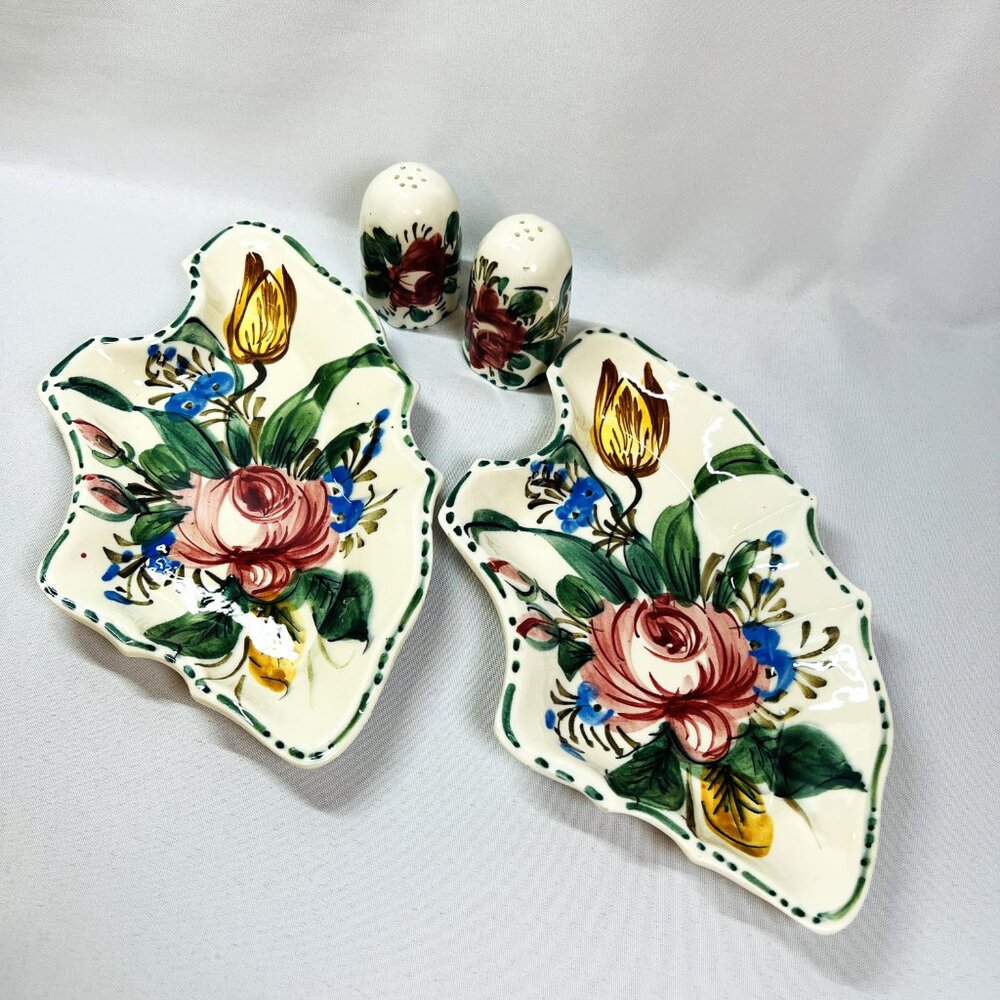 Italian Nove Rose Majolica Vintage Serving Dishes & Shaker Set Mid Century Italy